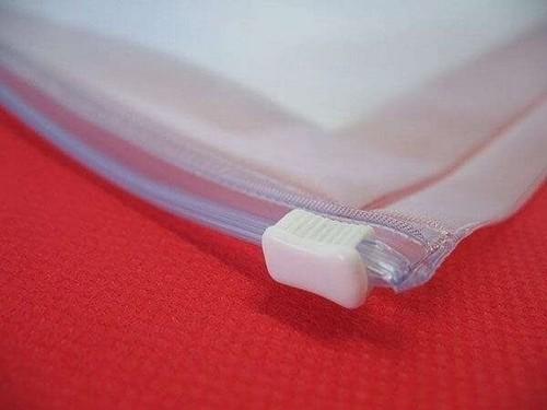 A Melhor Maneira de Organizar e Proteger Suas Roupas: Saco Zip Lock